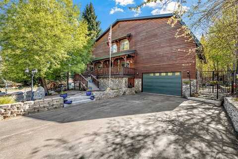 911 Davis Avenue, McCall, ID 83638
