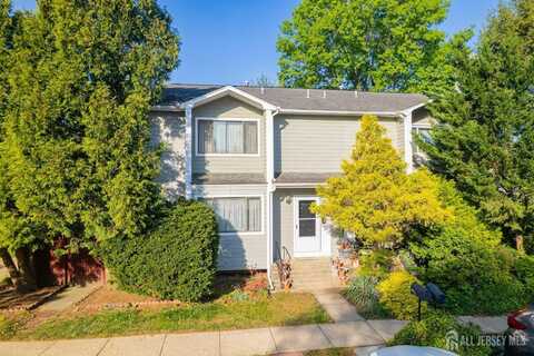 39 Gary Court, Brunswick Gardens, NJ 08810
