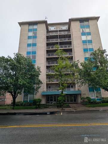276 Prospect Street, East Orange, NJ 07017