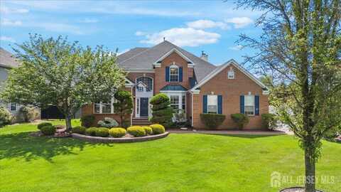 7 Arbutus Way, Brunswick Gardens, NJ 08852