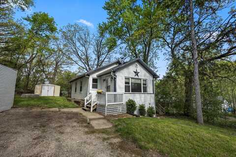 8056 335th Ave, Burlington, WI 53105