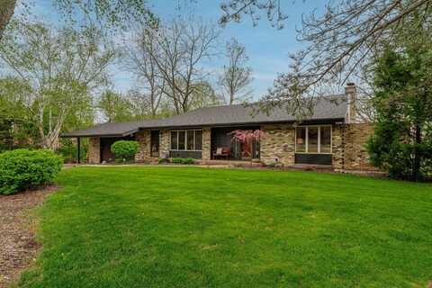15340 Woodbridge Rd, Brookfield, WI 53005