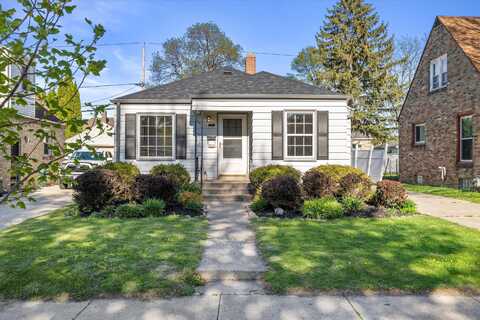 1490 S 94th St, West Allis, WI 53214