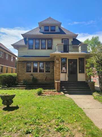 2567 N 61st St, Milwaukee, WI 53213