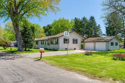 297 Walnut Dr, Onalaska, WI 54650