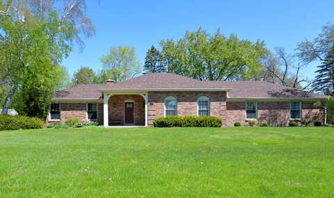 18330 Elm Terrace Dr, Brookfield, WI 53045