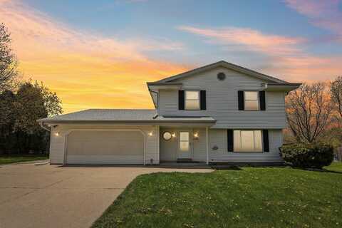 W156n10303 Pilgrim Rd, Germantown, WI 53022