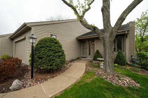 2938 Madison St, Waukesha, WI 53188
