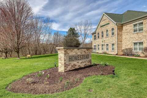 2720 Northview Rd, Waukesha, WI 53188