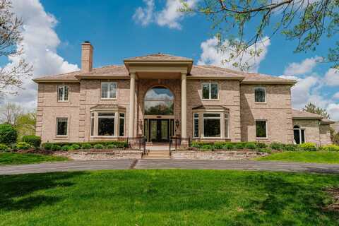 20910 Bradford Ln, Brookfield, WI 53045
