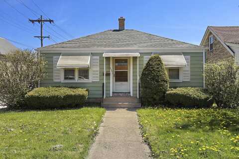 1215 Lathrop Ave, Racine, WI 53405
