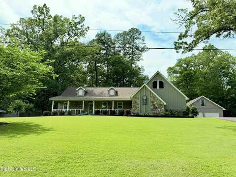 393 Lake Cherami Drive, Grenada, MS 38901