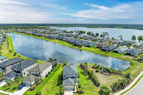 5583 SUMMIT GLEN, BRADENTON, FL 34203