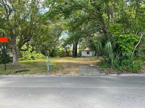 2435 LAUREL AVENUE, SANFORD, FL 32771