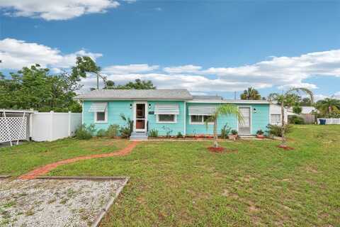 1301 NORTH AVENUE, TAVARES, FL 32778