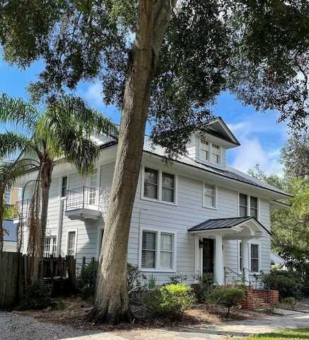 300 8TH AVENUE NE, Saint Petersburg, FL 33701
