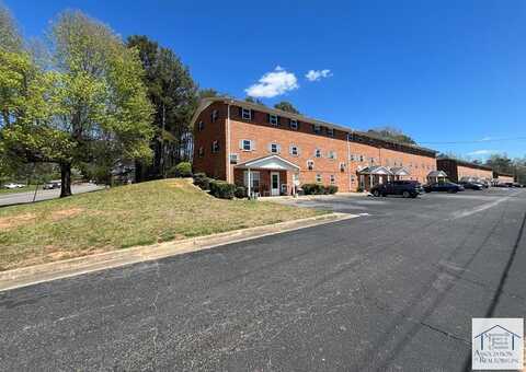 27 Laurel Gate Circle, Martinsville, VA 24112