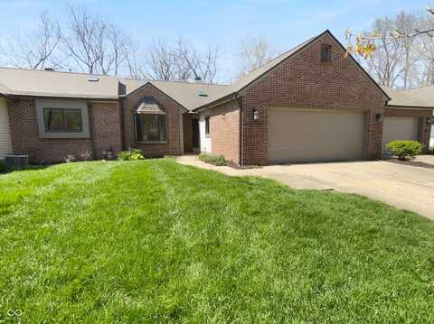 1726 Creekside Lane W, Carmel, IN 46032