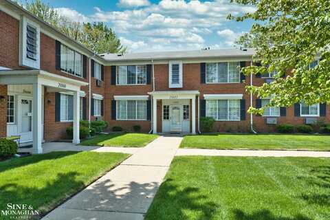 20852 Wildwood, Harper Woods, MI 48225