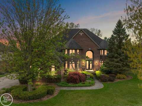 877 Quarry, Rochester Hills, MI 48306