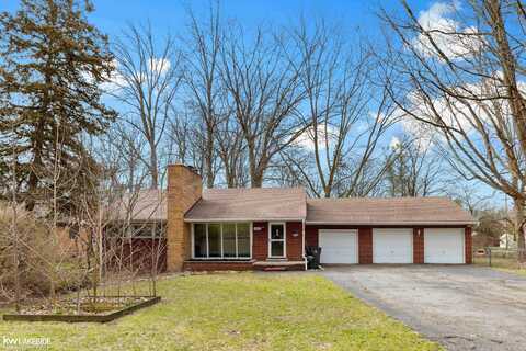 21820 Drexel, Clinton Township, MI 48036