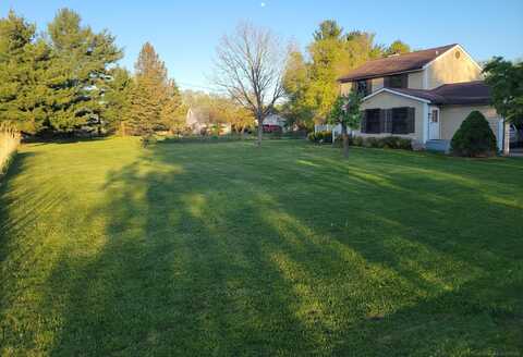 2185 W Barnes, Mason, MI 48854