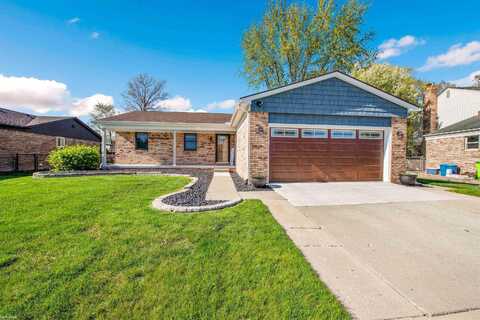 31767 Twin Oakes, Chesterfield, MI 48047