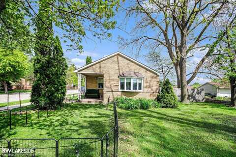 30430 Park, Roseville, MI 48066