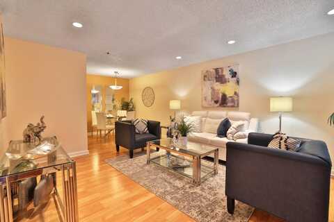695 S Knickerbocker DR 4, SUNNYVALE, CA 94087