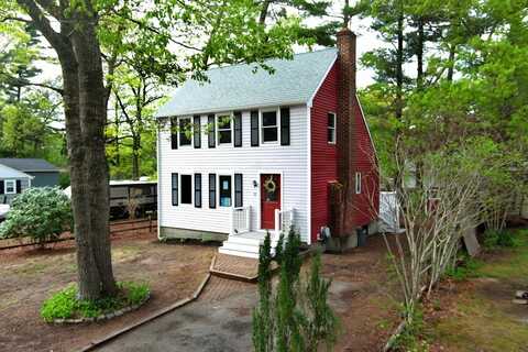 11 14th Ave, Wareham, MA 02571