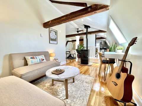 9 Kosciusko Street, Salem, MA 01970