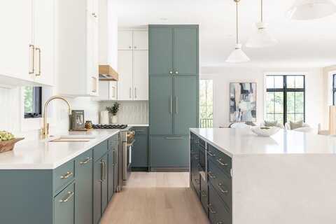 130 Nonantum Rd, Newton, MA 02458