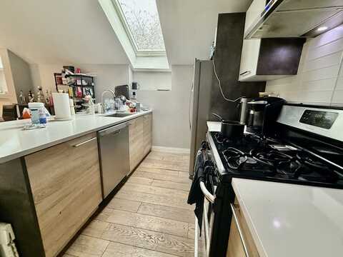 407 Dudley St, Boston, MA 02119
