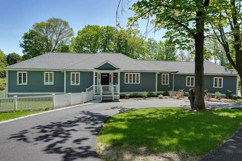 31 School St, Lunenburg, MA 01462
