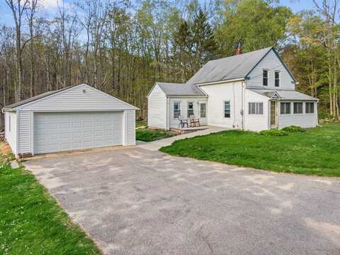 44 Bates St, North Brookfield, MA 01535