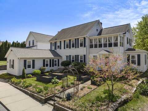 72-76 School Street, Northbridge, MA 01534