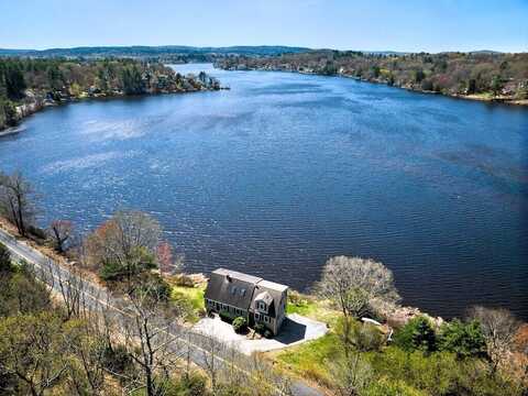 142 Wickaboag Valley Rd, West Brookfield, MA 01585