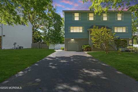 31 Dortmunder Drive, Manalapan, NJ 07726