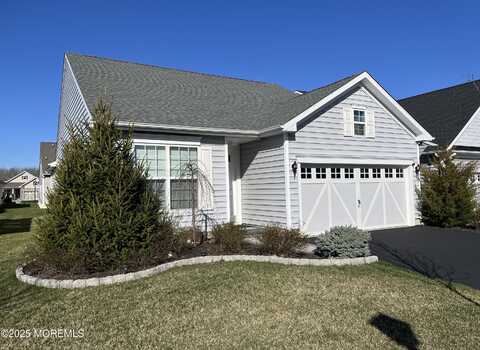 10 Moonlight Way, Howell, NJ 07731