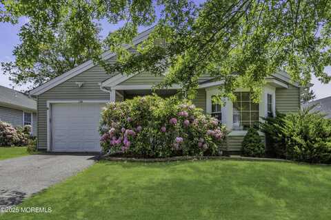 143 Pine Oak Boulevard, Barnegat, NJ 08005