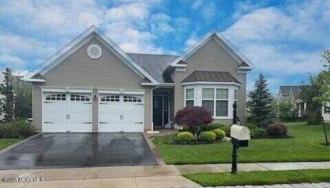 211 Campbell Court, Shrewsbury, NJ 07702