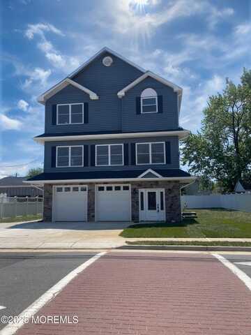 204 Morningside Avenue, Union Beach, NJ 07735