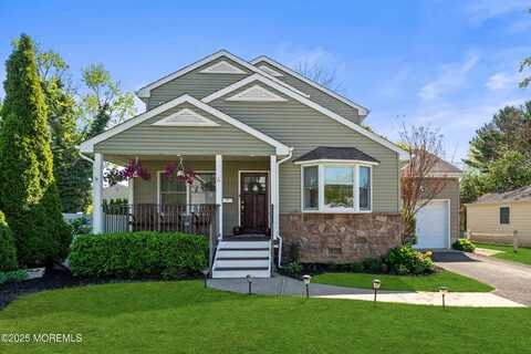 4 Washington Street, Freehold, NJ 07728