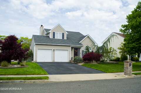 18 Gettysburg Drive, Howell, NJ 07731