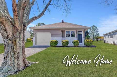 11 Falmouth Street, Toms River, NJ 08757