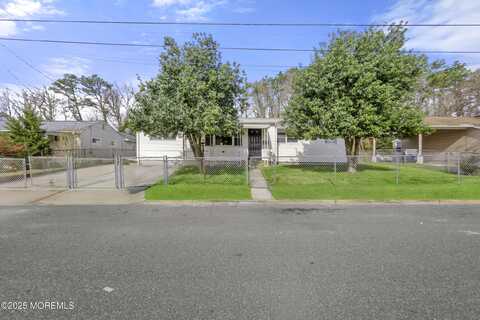 144 Belmont Drive, Toms River, NJ 08757