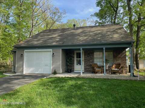 518 Petunia Lane N, Whiting, NJ 08759