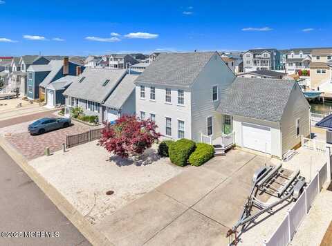 44 George Drive, Beach Haven West, NJ 08050