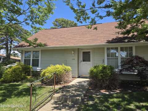 439d Chesterfield Court, Manchester, NJ 08759