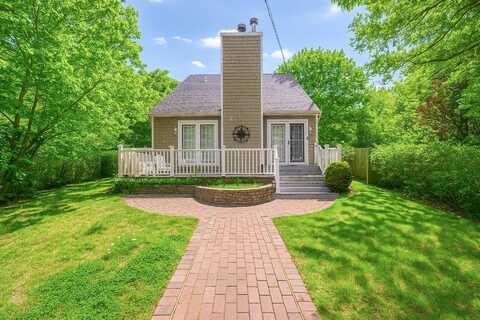 155 Little Fresh Pond Road, Southampton, NY 11968